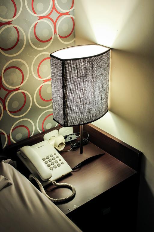 Vindhika Hotel Makassar Kültér fotó