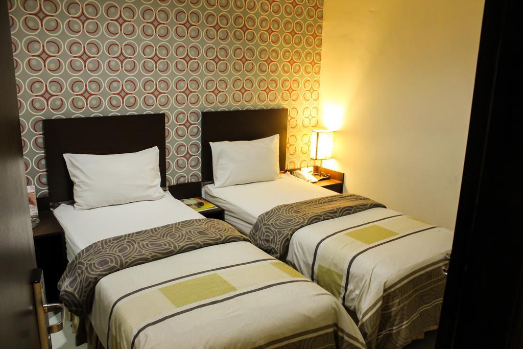 Vindhika Hotel Makassar Kültér fotó